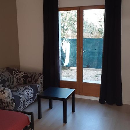 Mas Vincent Apartment La Fare-les-Oliviers Exterior foto