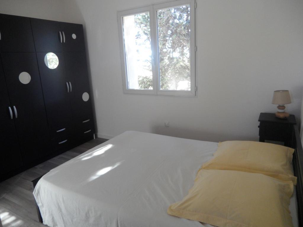 Mas Vincent Apartment La Fare-les-Oliviers Exterior foto
