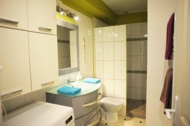 Mas Vincent Apartment La Fare-les-Oliviers Exterior foto